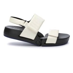 Figs by Figueroa Figulous Crinkled Ivory Patent Leather Flex Sandals | Size EU38